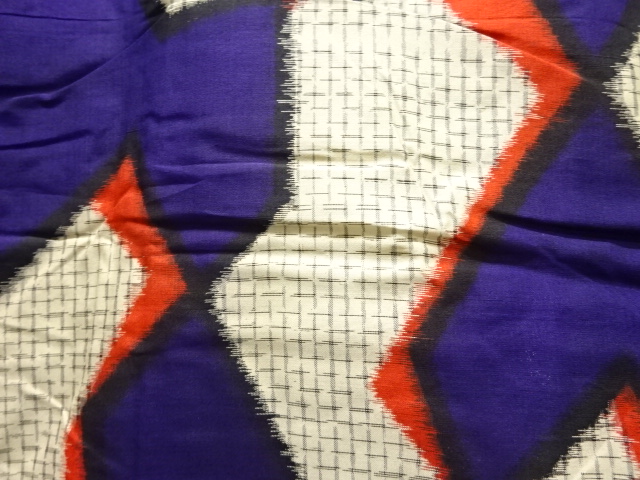 アンティーク　抽象模様織り出し銘仙着物